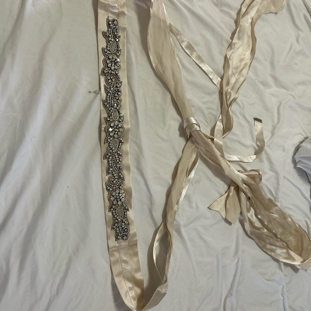 Anthropologie Bridal Beaded Belt in Champagne.